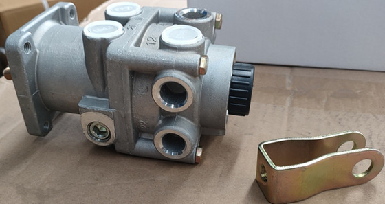 Dongfeng TianLongのトラックの予備品のブレーキ弁3514010-C0100