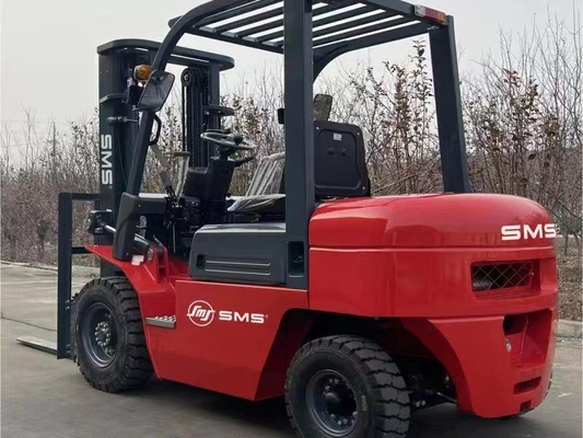 CPC30ディーゼル機関3トンのディーゼル フォークリフトの簡単な出現